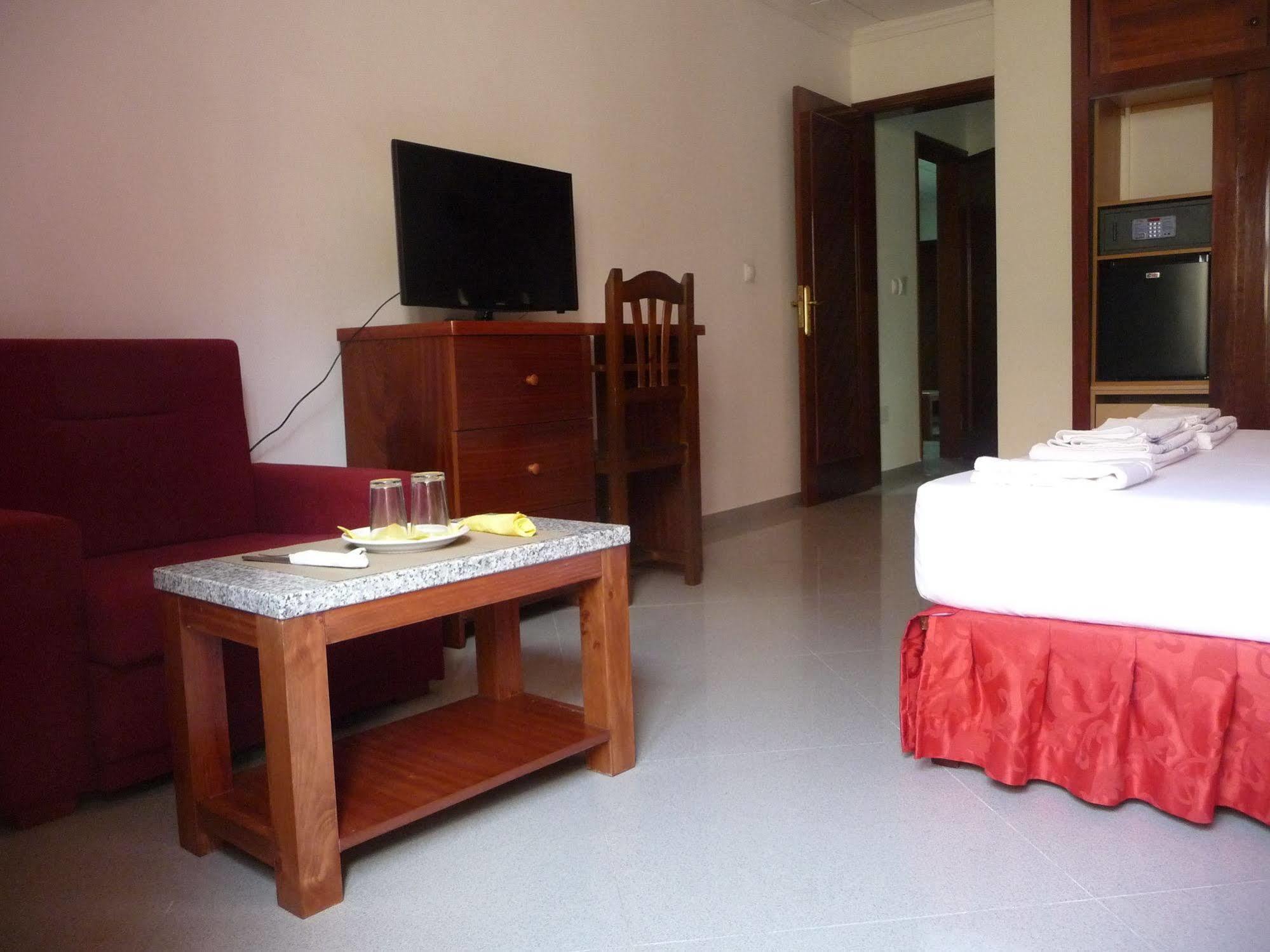 Café Royal Suites Mindelo Exterior foto