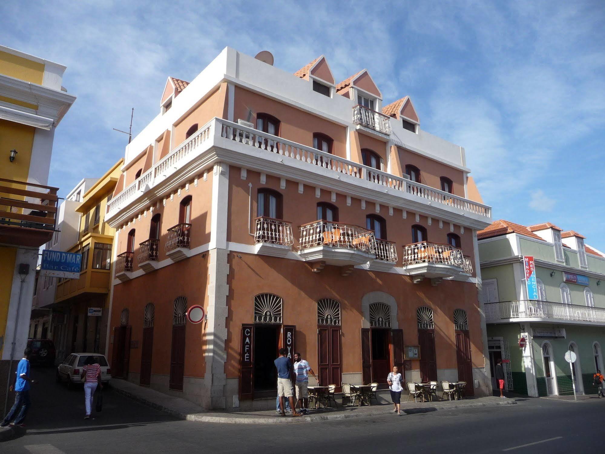 Café Royal Suites Mindelo Exterior foto