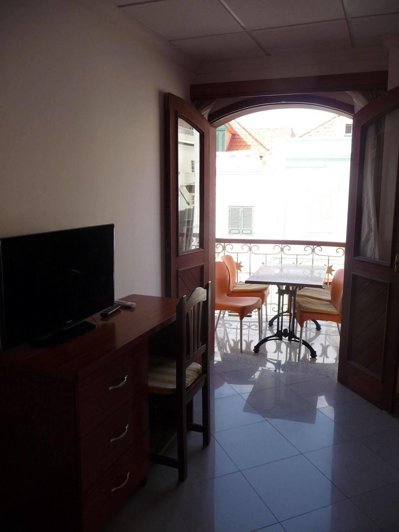 Café Royal Suites Mindelo Exterior foto